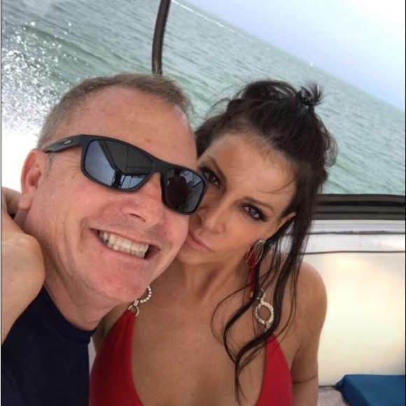 Meet your Posher, RaQuel - Picture 5 of 8